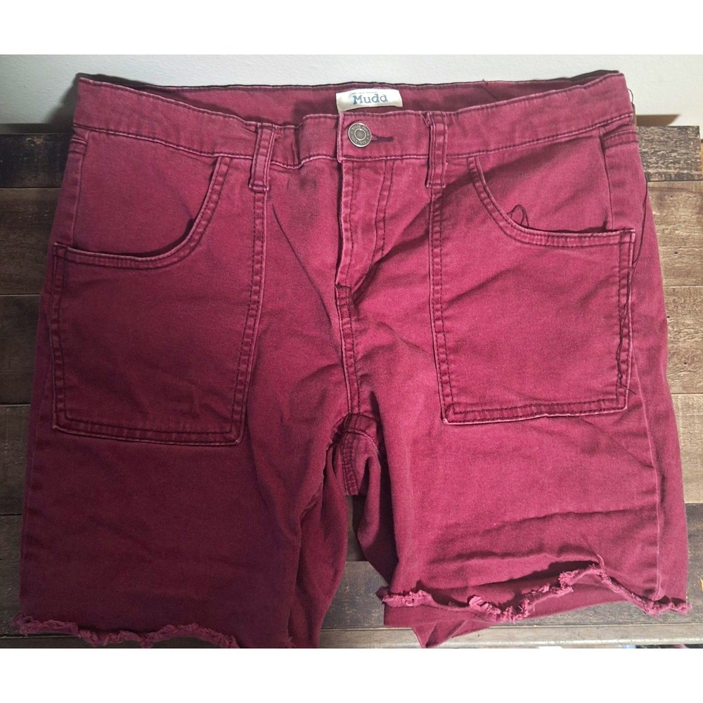 Mudd Women's Size 11 Maroon Burgundy Cut-Off Denim Shorts Raw Hem Cargo Pockets